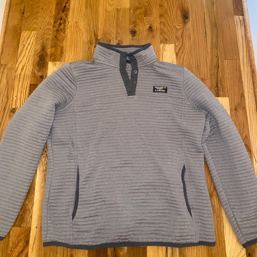 L.L Bean Pull Over
